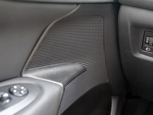 Notkun heitt bráðnar líms í bílaiðnaðinum